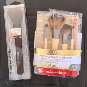 NWT makeup brush bundle
